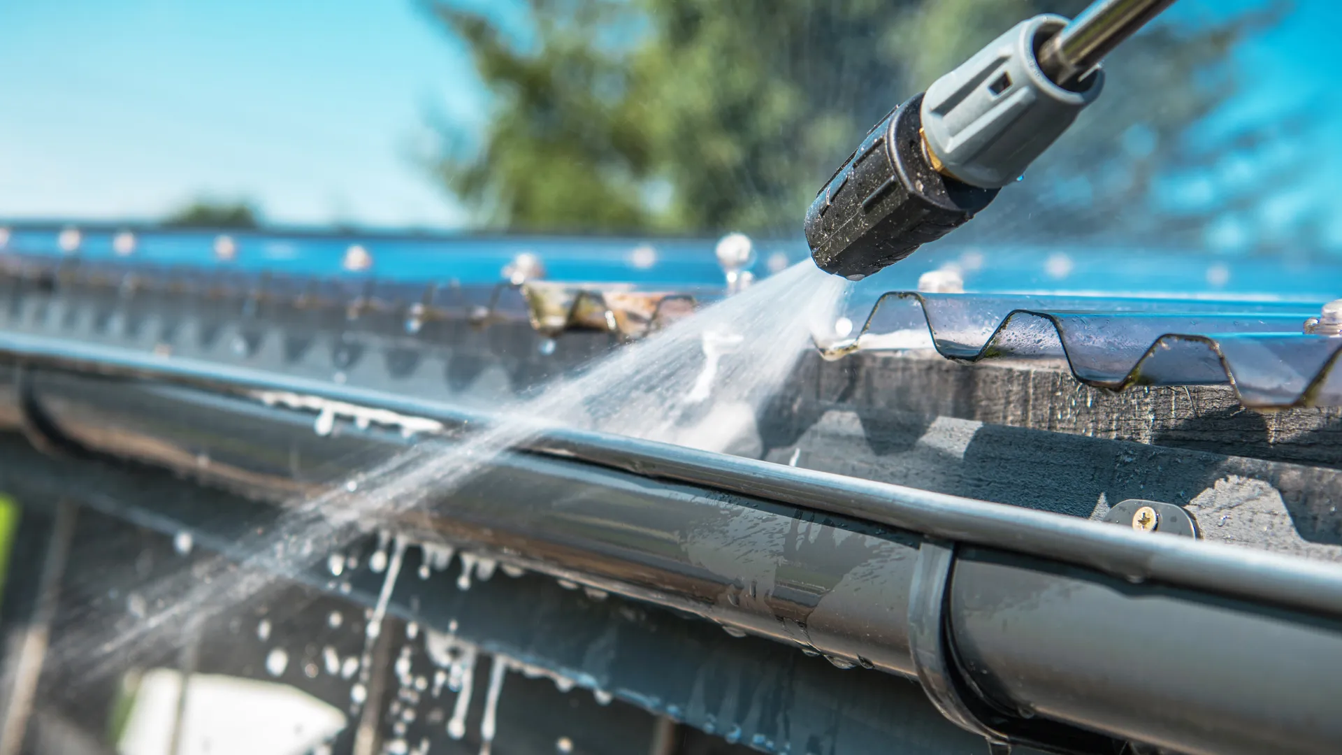 Gutter Cleaning and Maintenance
